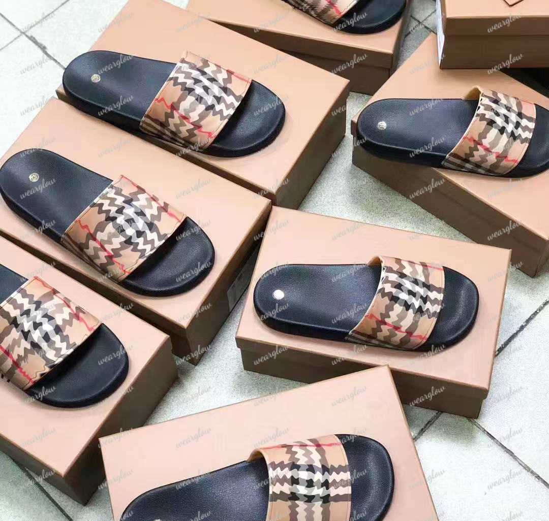 Designer Sliders Rubber Letter sandals Slippers Men slide Beach Flat Slide Women Luminous Alphabet Slipper Multicolor Couples Slides Waterproof