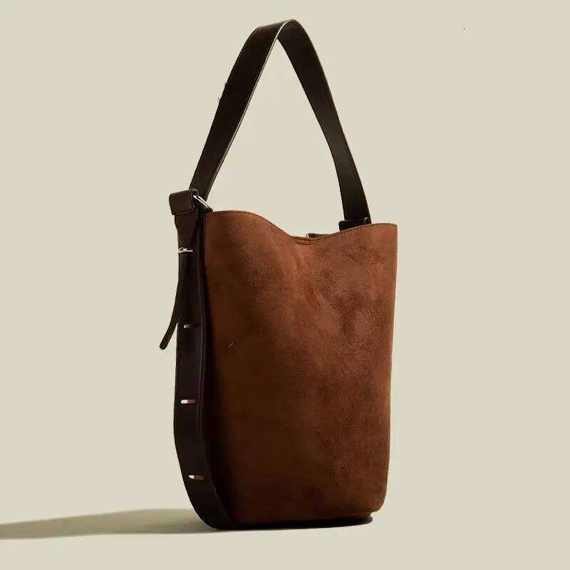 2025 New Fashion Retro Frosted Suede Bucket Shaped Large Capacity Original Simple And Versatile Single Shoulder Women Bag Trendy