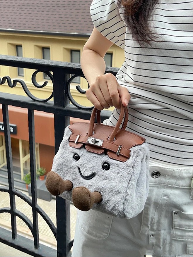Best Seller 2025 New Pduct Popular Designer Tote Bags Co Branded Cute Platinum Plush Elf Mini Handheld Women Cssbody Bag Designer Bag