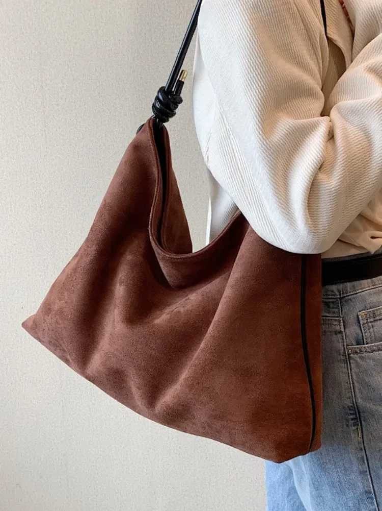Vintage Scrub Leather women handbag large Capacity Winter new design female Hobos Shoulder bags ladies Faux Suede big tote Z250903