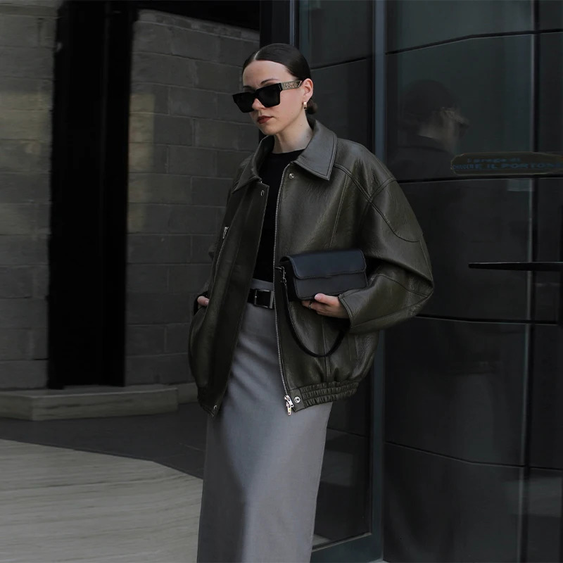 Womens Faux Leather Lapel Jacket Vintage Casual Long Sleeves Zipper Pockets Short Coat Autumn Lady Commute Streetwear 250903