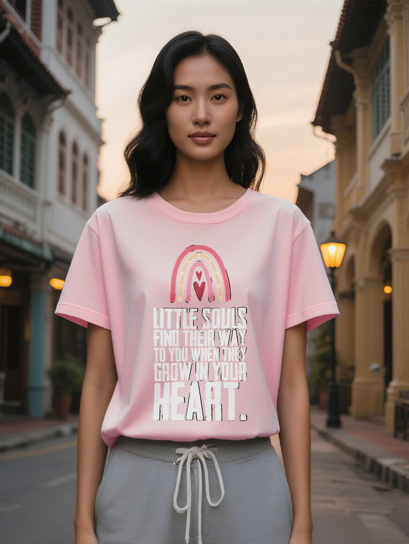 Large XL Women's Casual Versatile Round Neck T-Shirt with Rainbow Heart Print Design, a Great Gift for Women Plus Size