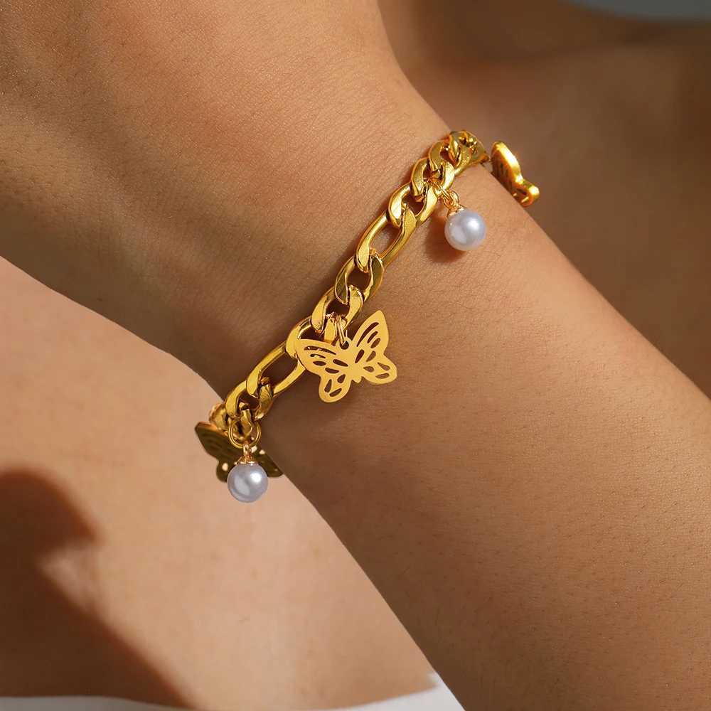 Stainless Steel Bracelet Engraved Charm White Imitation Pearl Design Fashion Bracelet For Women Jewelry Elegant Gifts Y250904