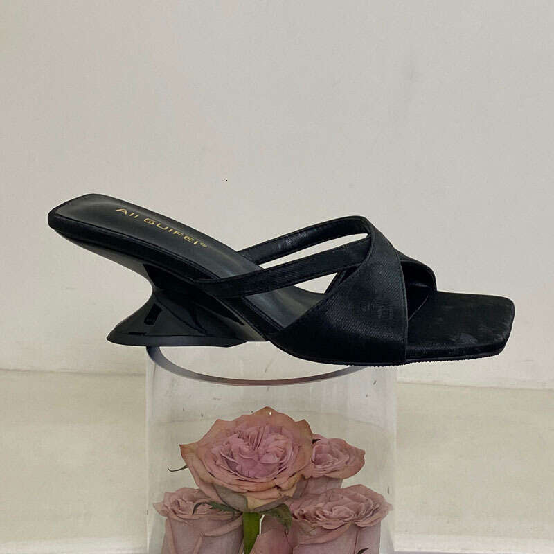 New Chinese Style National Trend Irregular Wedge Open-Toe Sandals for Women Summer Niche Design Squ Toe Designer Shoe High Heel One-Strap Slippers