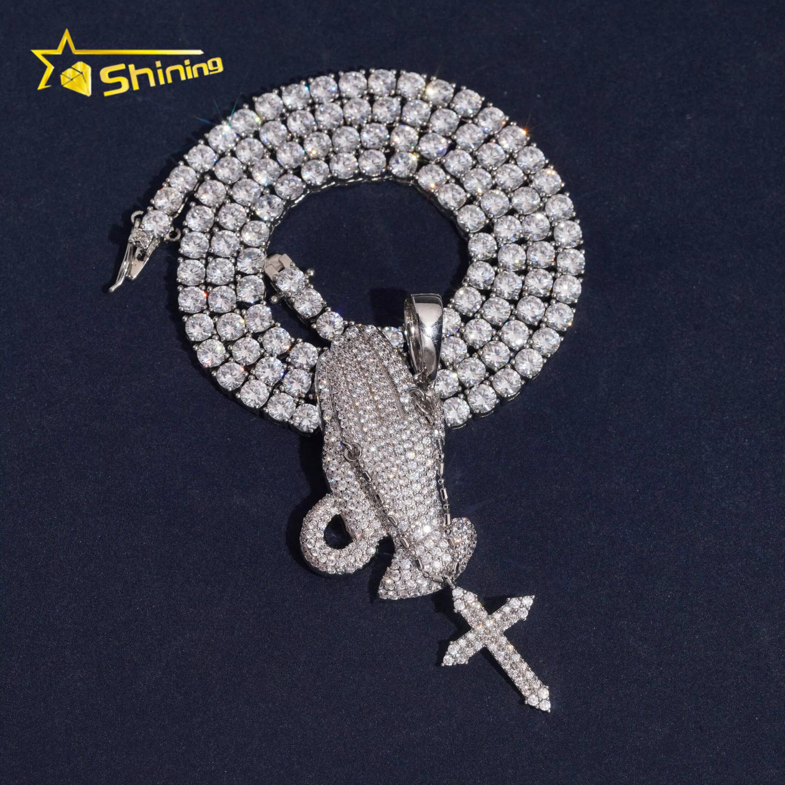 New Iced Out Charms 925 Silver Cross Moissanite Pray Hand Pendant Custom Moissanite Pendant Men Hip Hop Jewelry