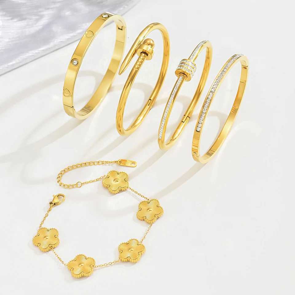 UILZ Europe And Hot Stainl Steel Lucky Bracelet Fashion Wens Bracelet Gold Bangles S250904