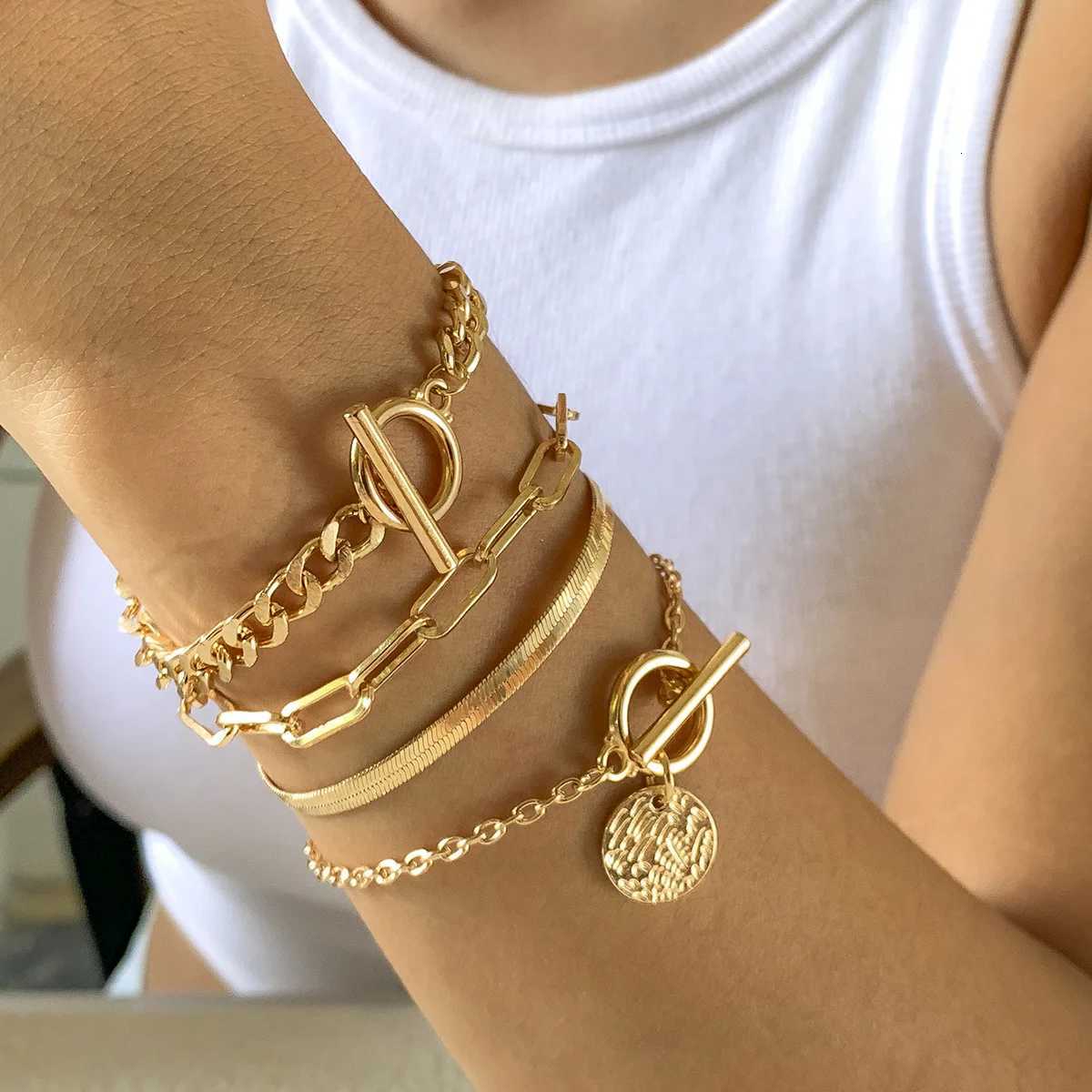 4pcs Bracelet Set Ladie Hip Hop Trend Snake Bone Chain Bracelet Sets Vintage Metal Ot Accories Combination JewelryXJ250904