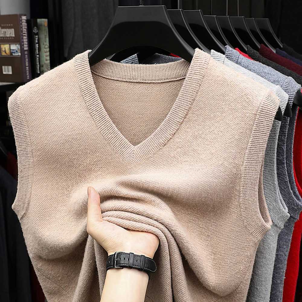 Thick Knitted Vest Mens Autumn Winter VNeck Wool Sweater Warm Pullover MiddleAged Youth Dads Casual Sleeveless CardiganXJ250904