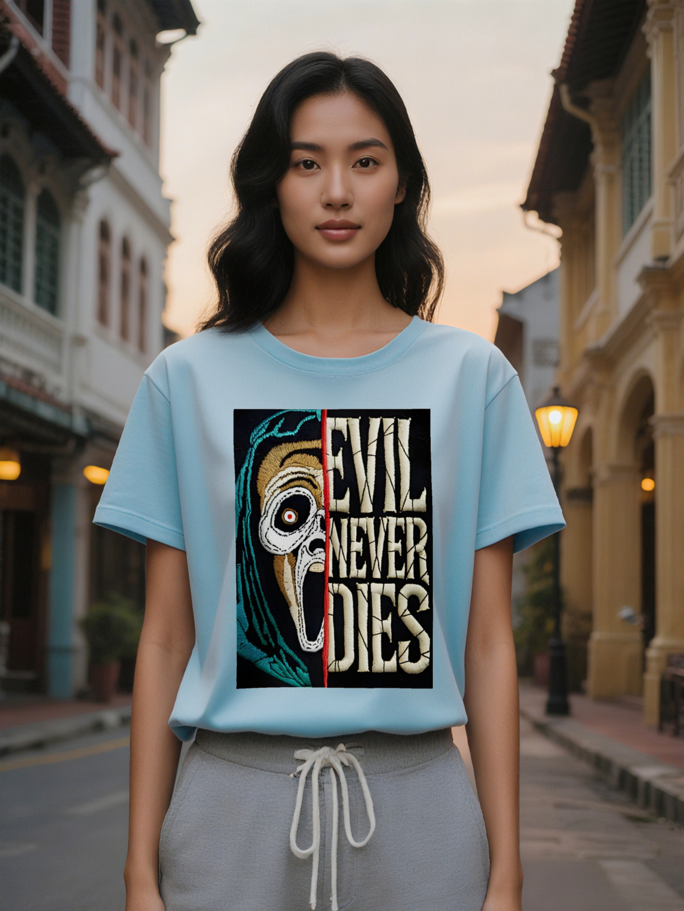 Casual Round Neck T-Shirt with Skull and Red Eyes Print, Women's Gift