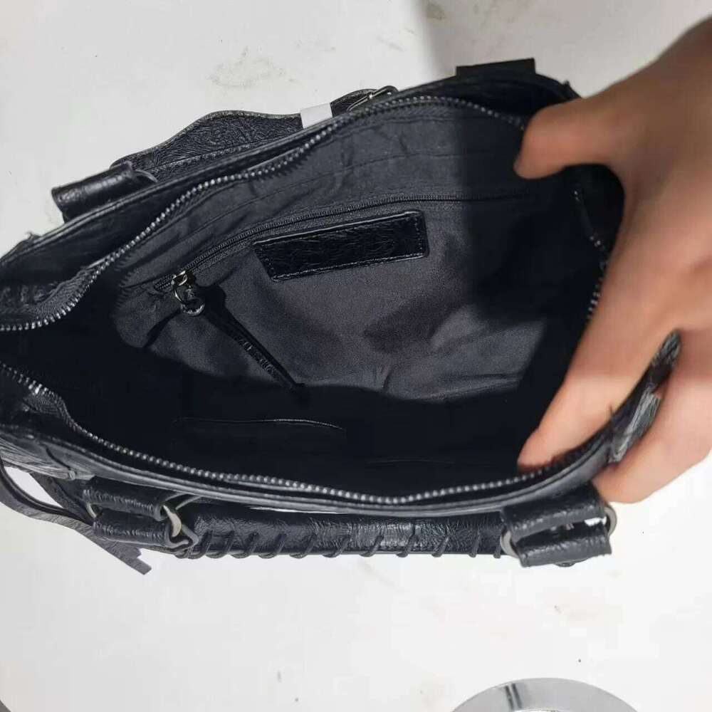 No Good Quality 2025 New Arrival Handbags for Women Famous Brand Shoulder Bag Lady Pu Leather Crossbody Bags motorcycle bag