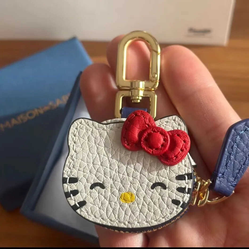 Sanrio Portable Sanrio Character Pouch: Perfect Size For Earing Stowage And More (L250904)