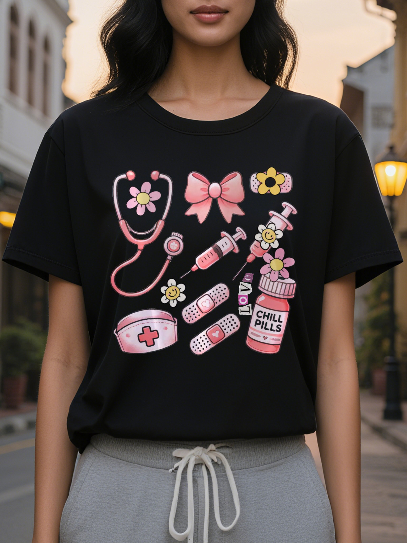 Women's nurse-themed short-sleeved T-shirt with floral print and the word NURSE, elastic round neck casual top for spring