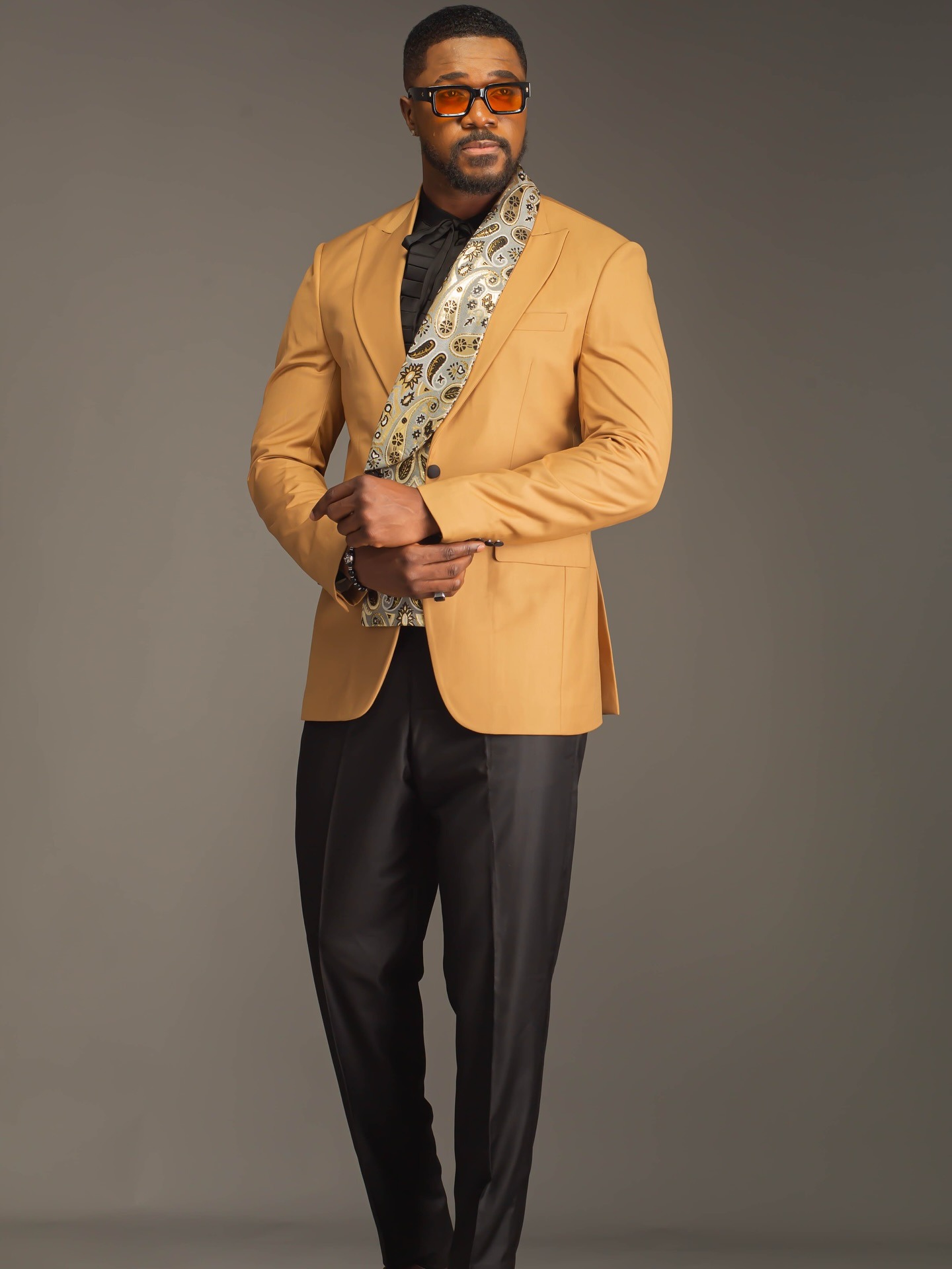 Retro Men's Suit Peaked Lapel Tailor-Made Jacquard Jacket 2 Pieces Set Blazer Double Breasted Groom Customized Coat Black Pants Plus Size