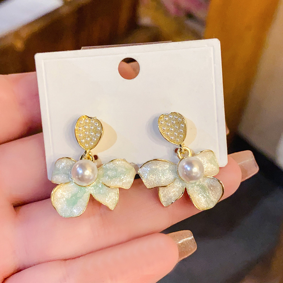 Gold Tone Flower & Pearl Drop Earrings With Heart Detail Sweet Elegant Style Daily & Date Wear Gift For Her Delicate Jewelry