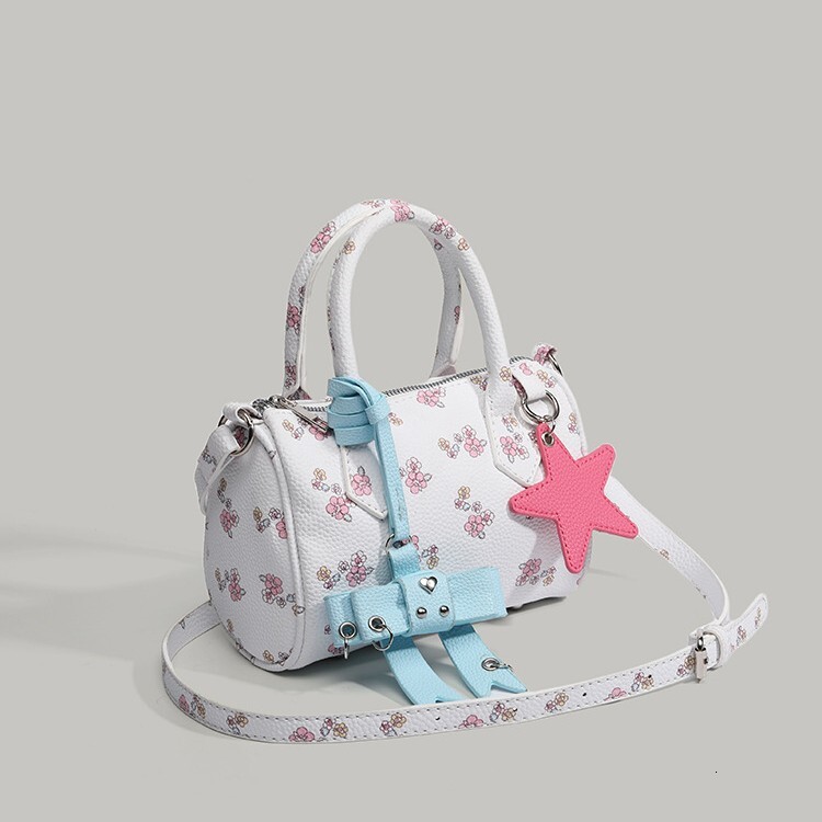 2025 autumn new product niche design light luxury fashion versatile atmospheric handbag commuting crossbody bag designer shoulder bag