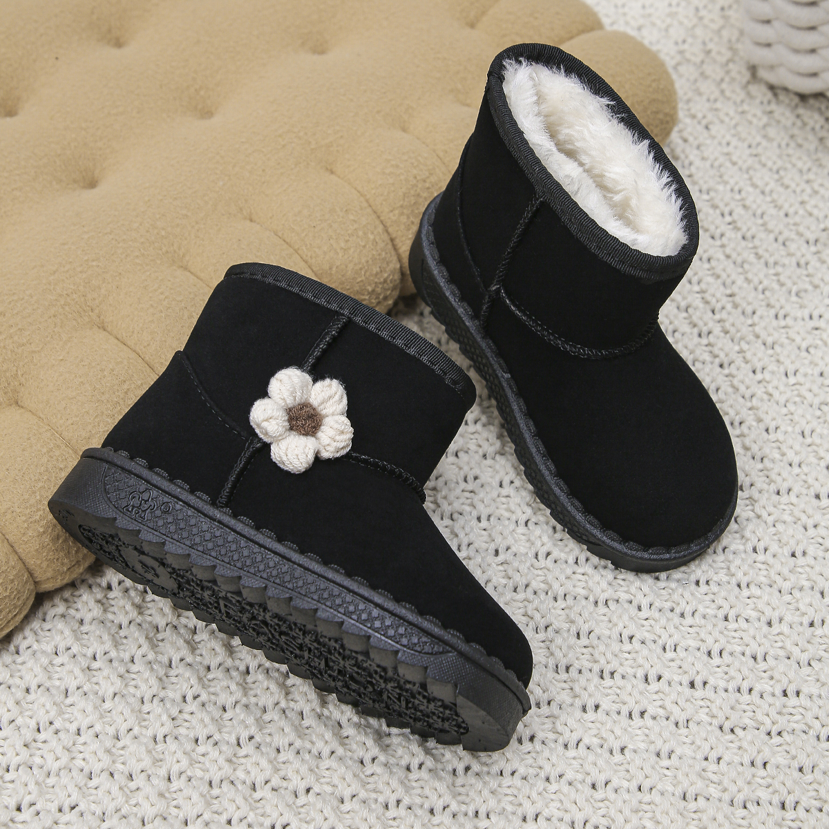 Leather snow boots for women - short boots