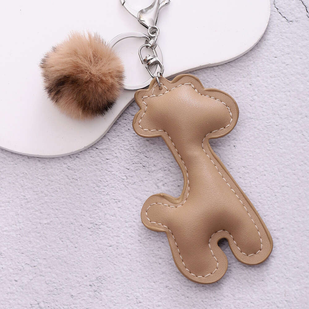 DHEssentials 2025 Summer Cute Cartoon Giraffe Keychain PU Leather Bag Pendant Couple Keychain Car Hanger