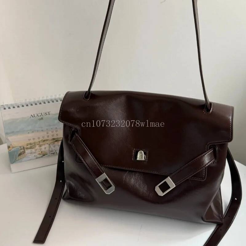 New Designer Shoulder Bags for Women Fashion Casual Large Capacity Handbag Armpit Soft Pu Leather Tote Commute Bag