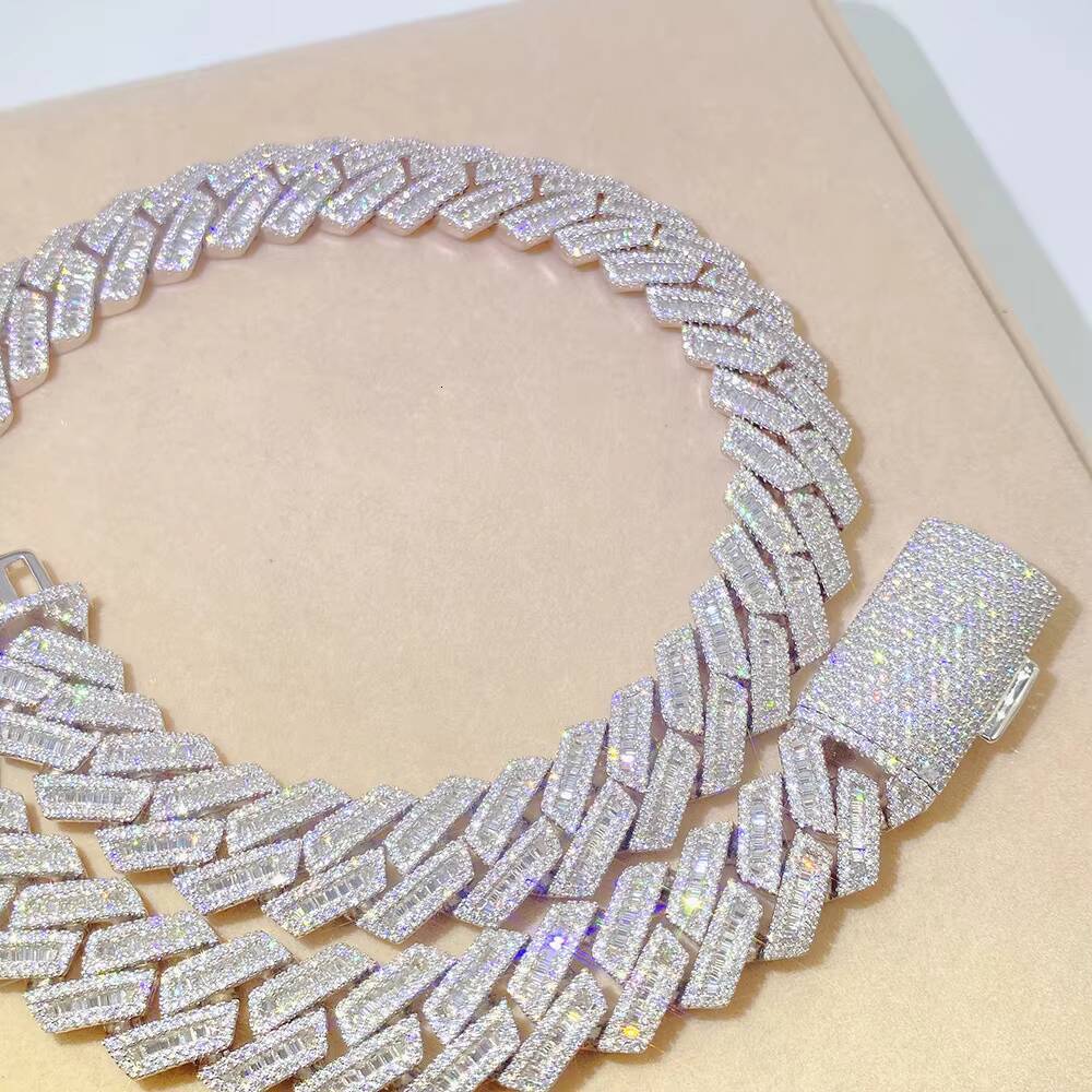 Custom 18mm Heavy Cuban Chain Hip Hop Iced Out Moissanite Diamond 925 Necklace Customizable Cuban Link Jewelry