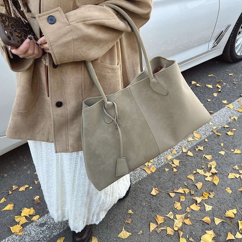Korean Style Winter New Suede Tote Large Capacity Commuter Handbag Underarm Versatile Magnetic Buckle Shoulder Bag for Women