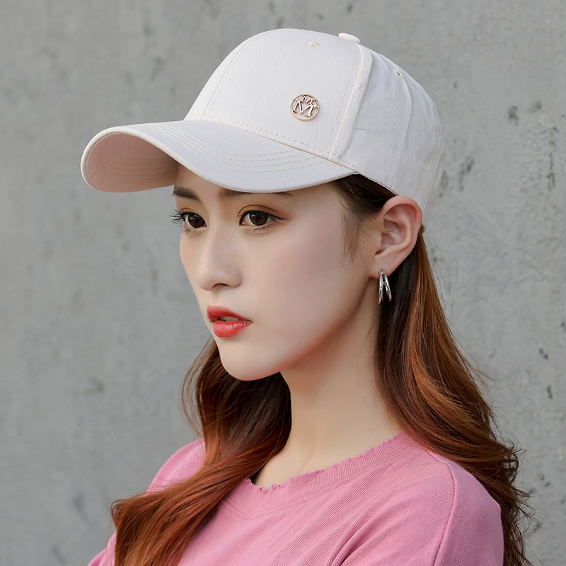 Cotton baseball cap, foreign trade style, with metal logo, fashionable and versatile, unisex style