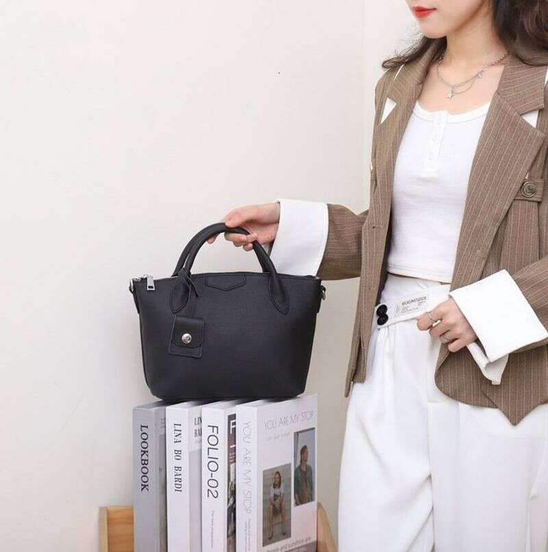 Genuine Women's Top Layer Cowhide, Togo Commuter Bag, Soft Leather Handbag, Crossbody Bag 7716