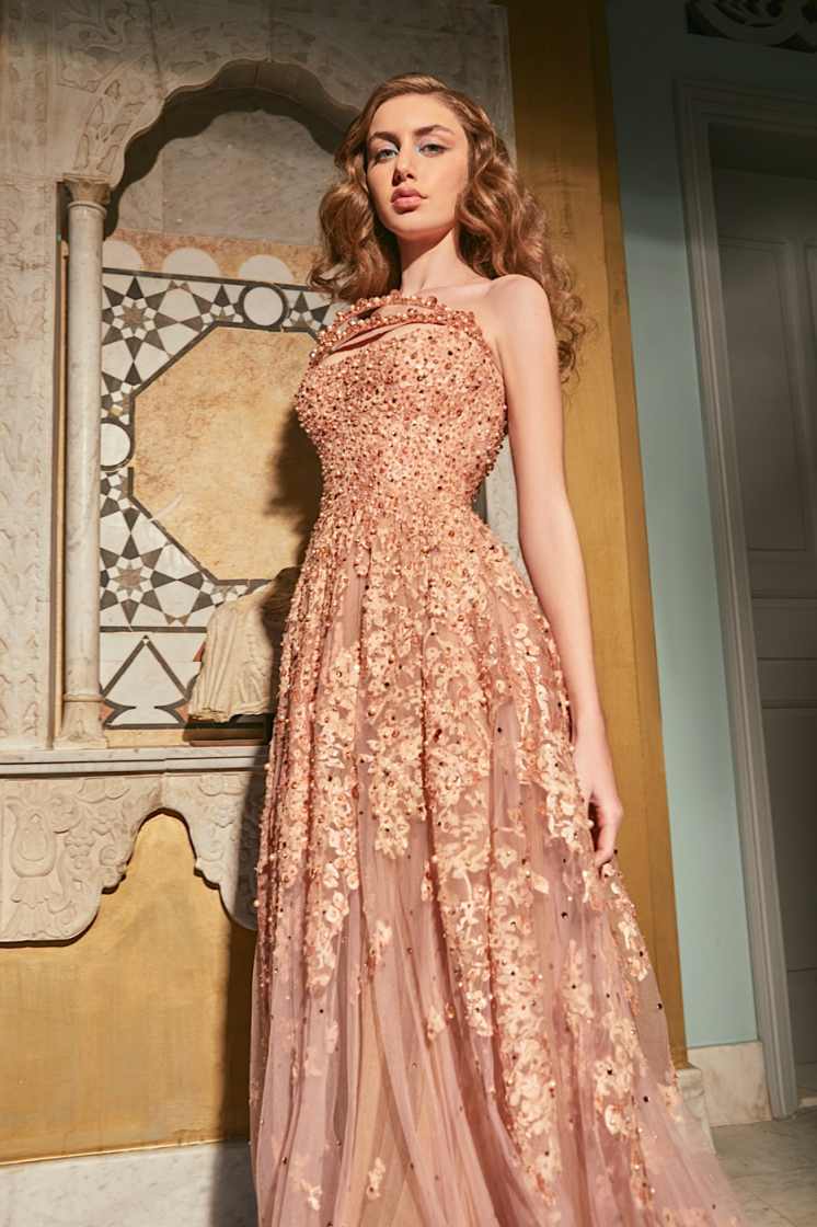 New Listing Prom Dress Sweetheart Collar Beading Tulle Evening Gown A-line Pleated Backless Bridesmaid Dress with Train Customized