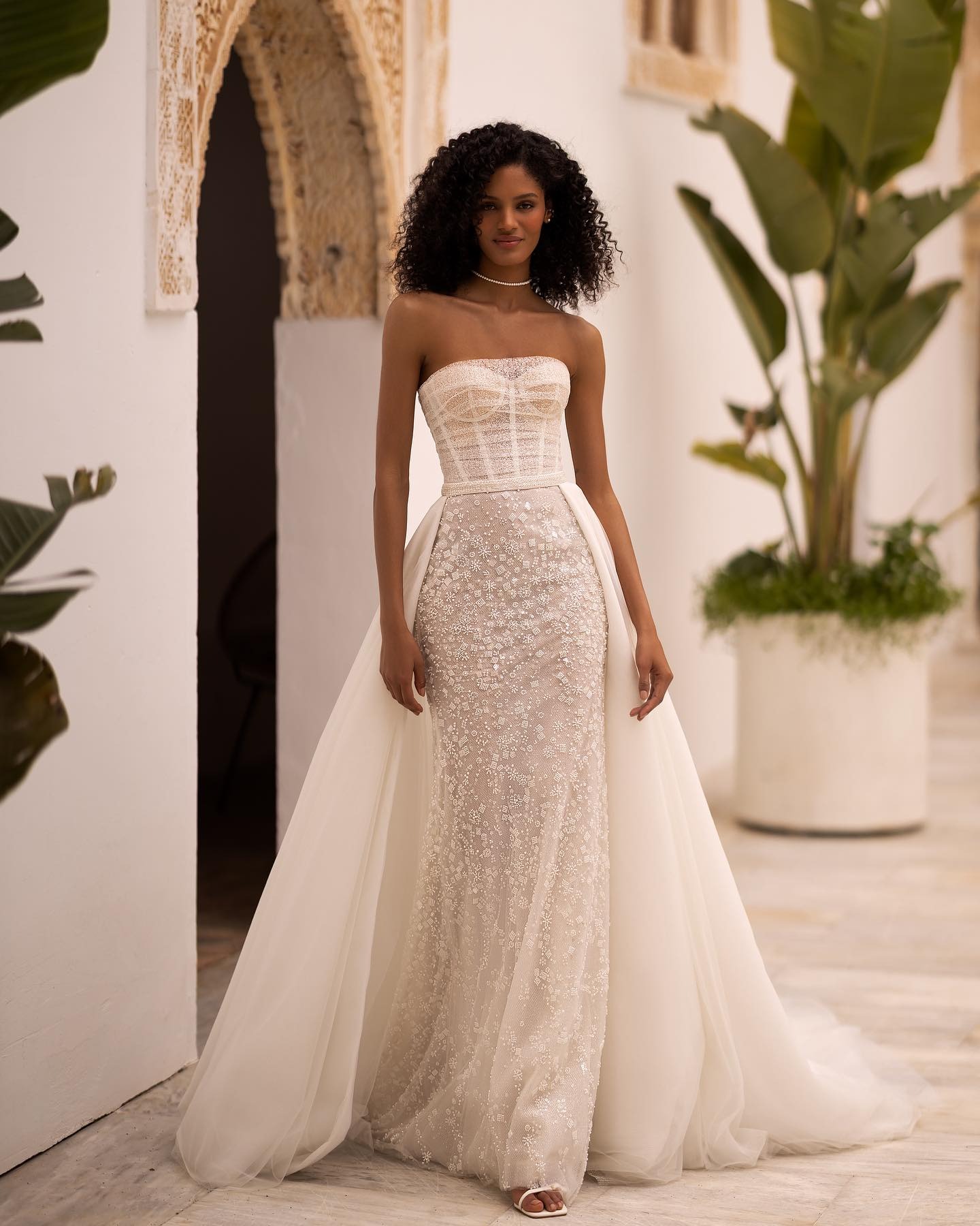 Classic Mermaid Wedding Dress Sequins Lace Bridal Gowns Strapless Sleeveless Detachable Train Dresses Custom Made vestidos de novia