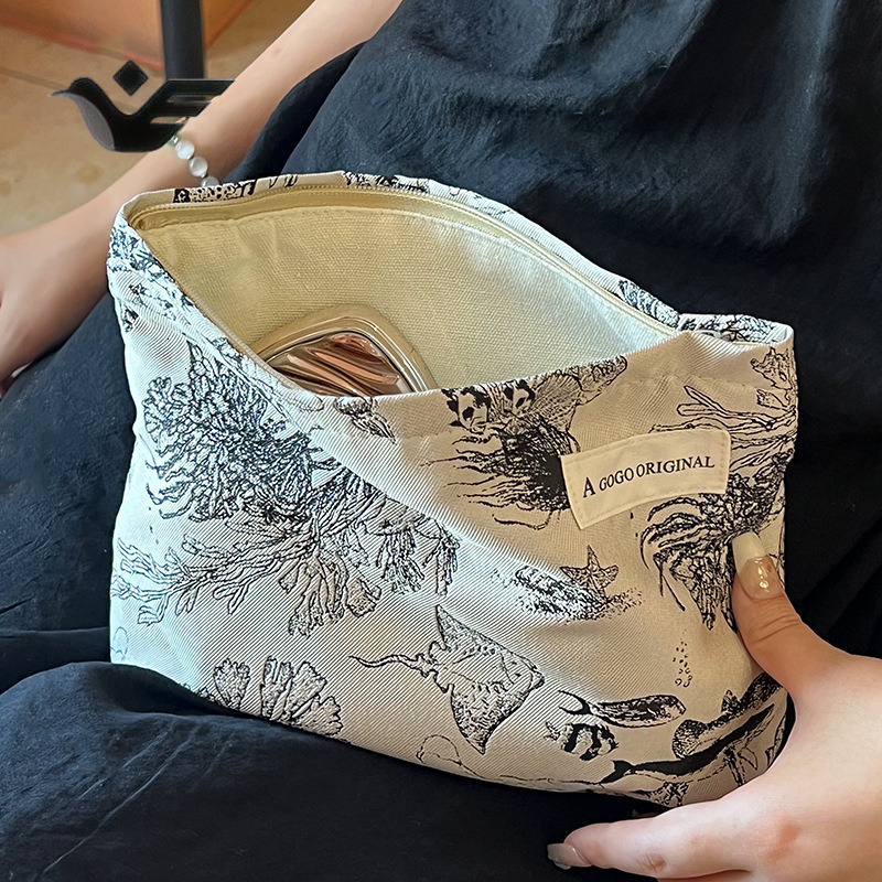 Feiyan Free Shipping New Designer Bag Luxury Shopping Bag Simple Makeup Bag Portable Skincare Storage Bag Travel Toiletry Bag Underwear Bag Canvas Bag