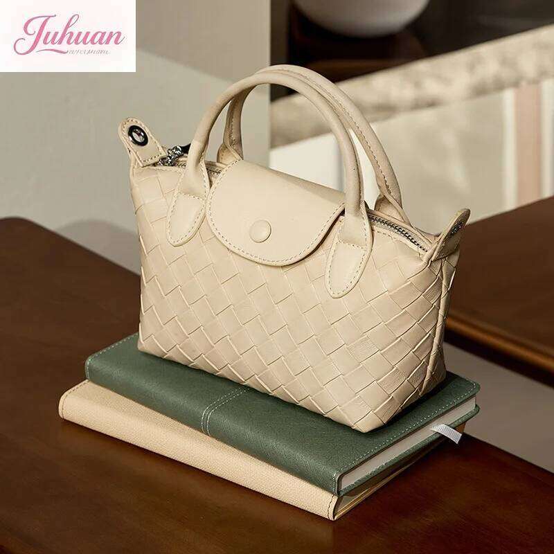 Hot Selling Niche Design Leather Trendy Lady New Cowhide Woven Women's Dumpling Mobile Phone Bags Portable Messenger Bag Girl Designer Bags