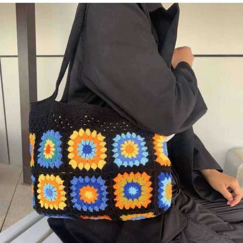 Handwoven flower shoulder with lining, handbag for shopping, women's leisure beach bag, item storage bag