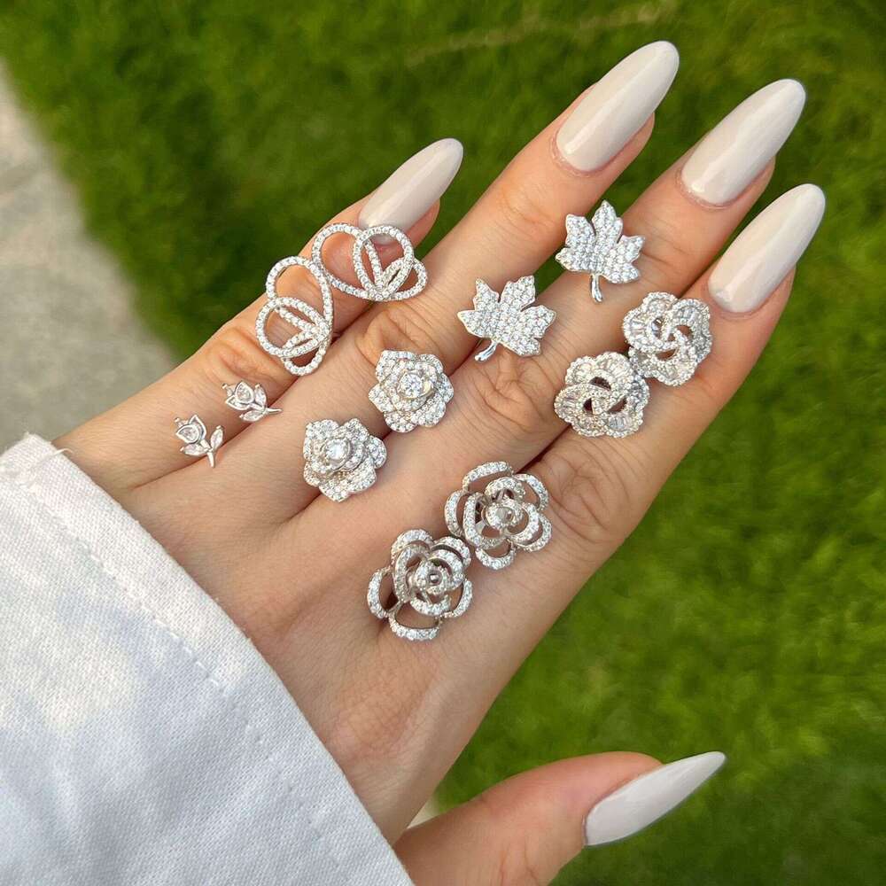 Korean Version New S Pure Sier Maple Leaf Butterfly Rose Flower Zircon Design Sense Niche Light Earrings for Women