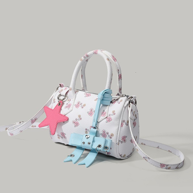 2025 autumn new product niche design light luxury fashion versatile atmospheric handbag commuting crossbody bag designer shoulder bag