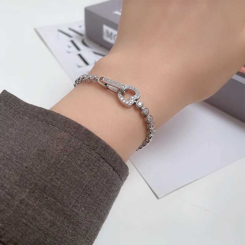 18K Real Platinum PT950 Heart Bracelet for Women Simple Inlay Full Diamond Momosan Diamond Platinum Trendy Fashion Handicrafts W250904