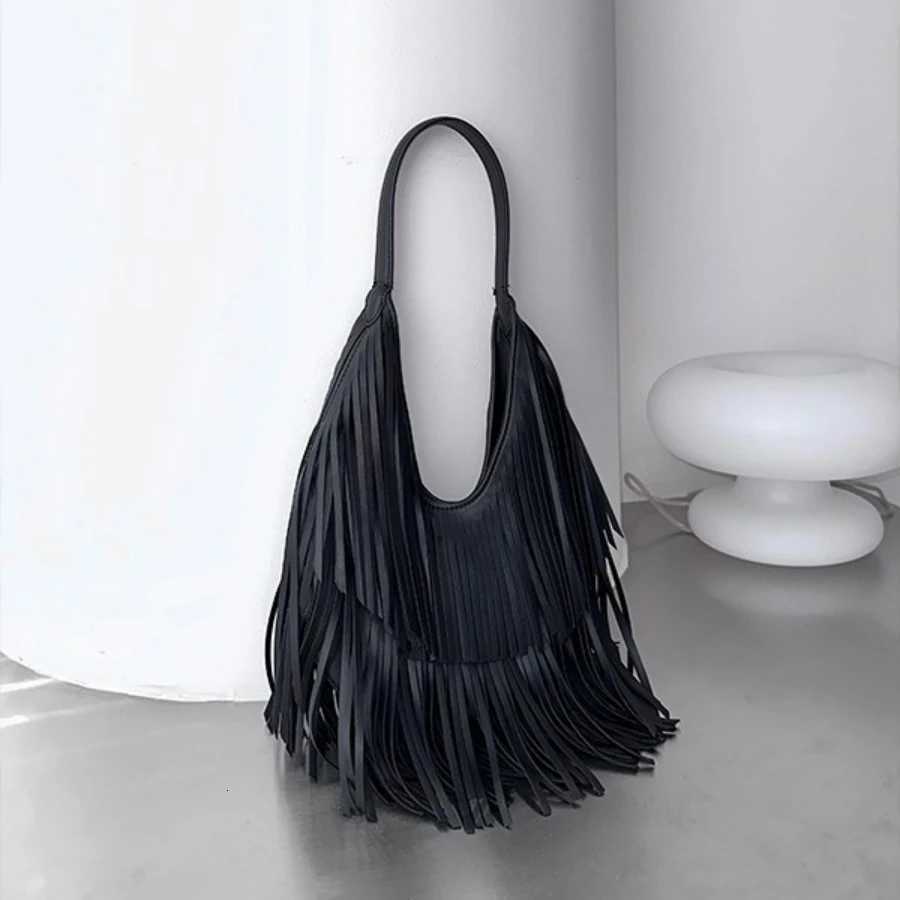 Fashion Long Tassels Shoulder Bags for ladies handbag Soft PU leather casual hobos armpit bag female Tote black bolsos Z250903