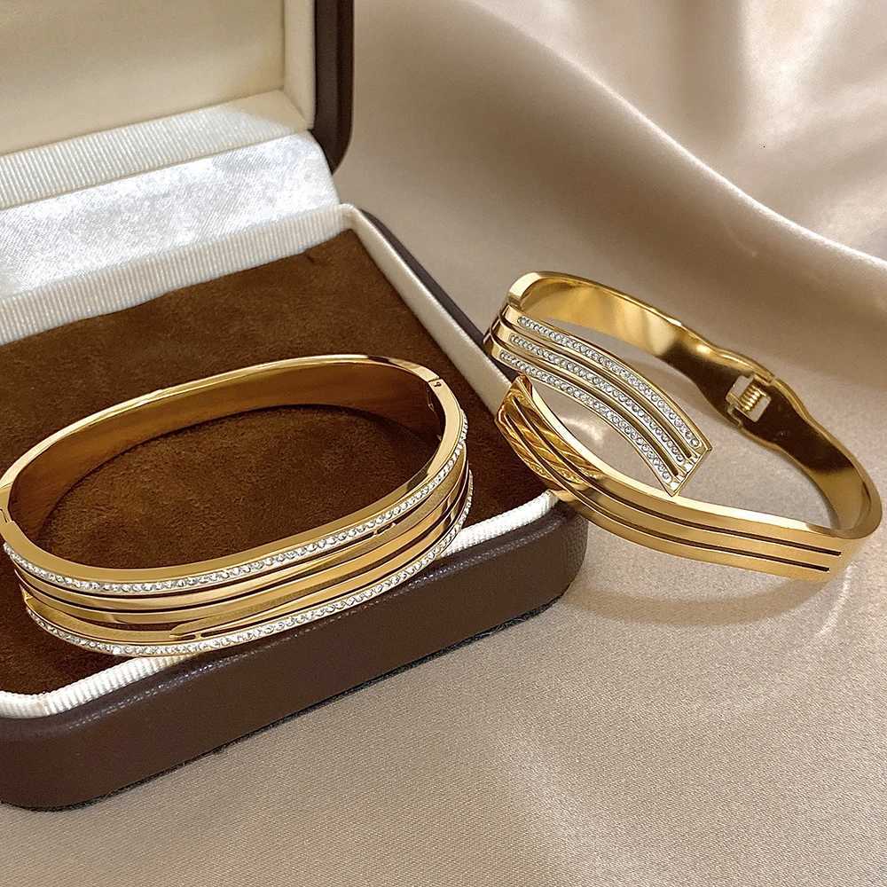 Irregular Geometric Stainless Steel Cuff Bracelet for Women Fashion Rhinestone Gold Color Bangle Bracelets Waterproof Jewelry Y250904