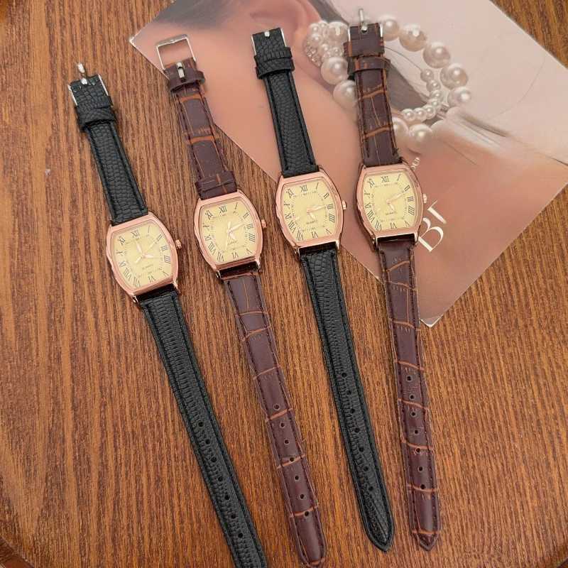 Simple Fashion Retro Brown Wen Quartz Watches High Quality Ladies Wristwatches Vintage Leather Watchband Watch for Lovers Gift X250904