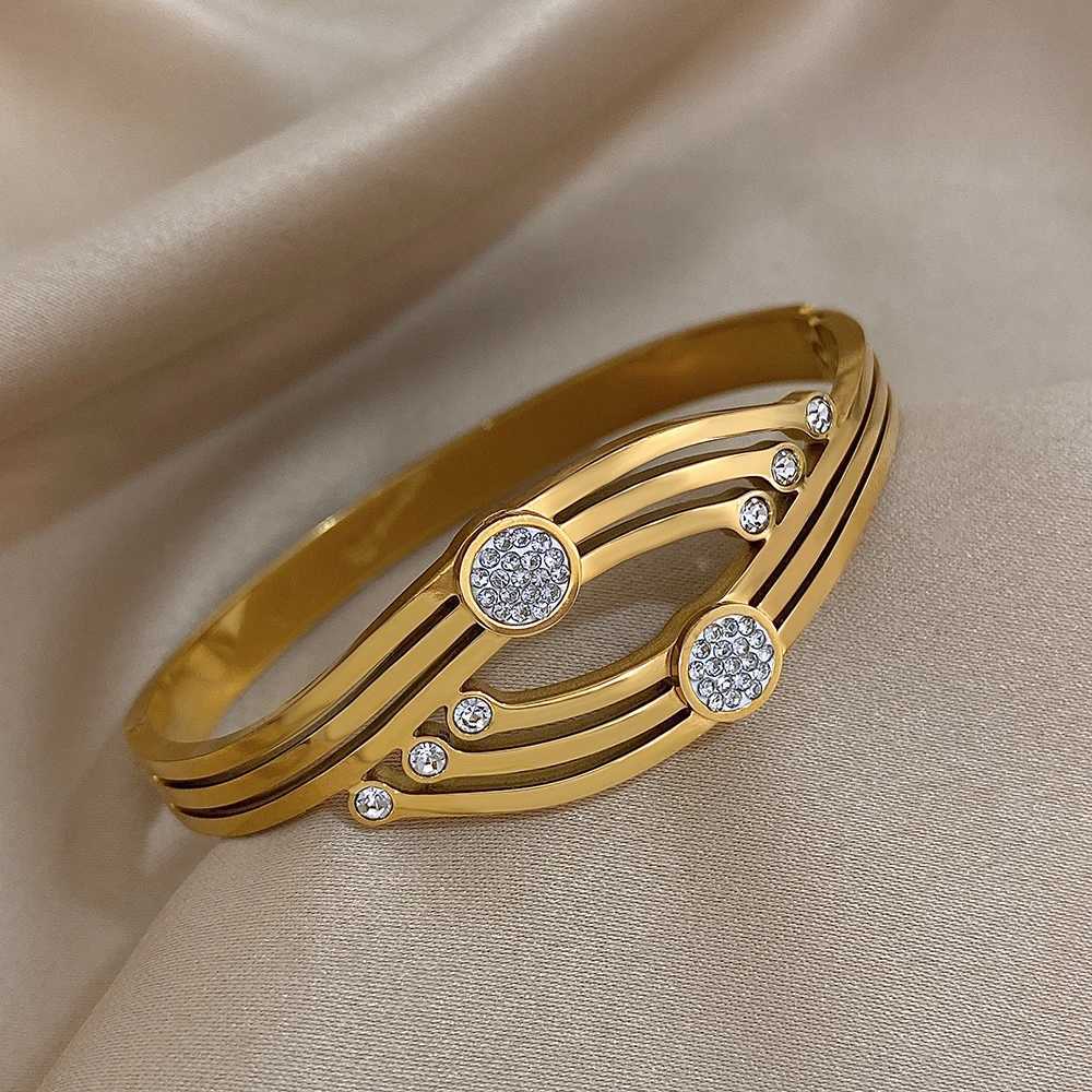 Irregular Geometric Rhinestone Ball Stainless Steel Cuff Bangle Bracelets Fashion Chunky Gold Silver Color Waterproof Jewelry Y250904