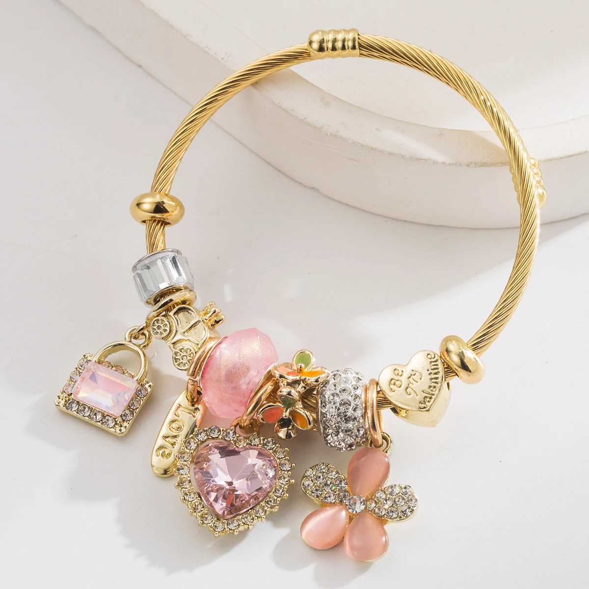 Cross border Hot Selling Panjia Stainless Steel Bracelet Fashionable And Sweet Lock Shed We Pendant Highend Y250904