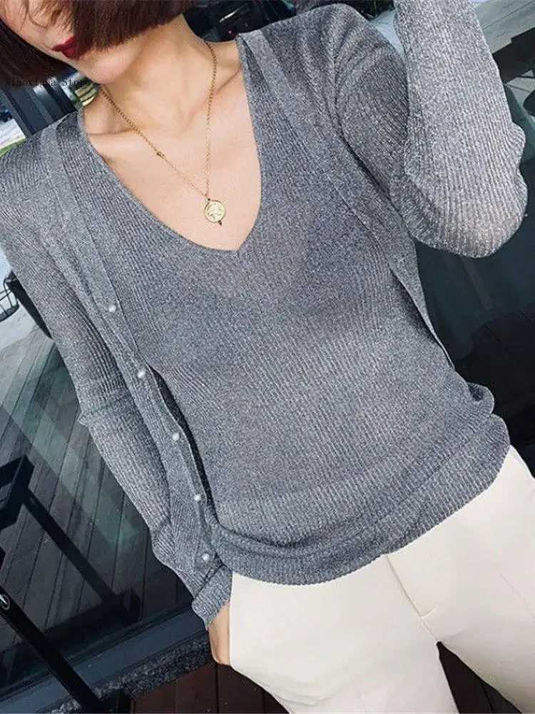2025 New Pearl Button Womens Bright Silk Thin Sweater Coat Sexy VNeck Knitted Sweater Top Gold and Silver Knitted Cardigan M250904
