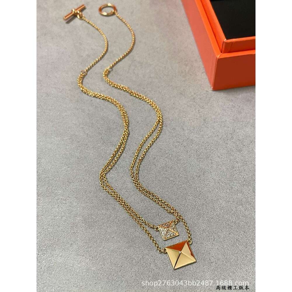 DHcollections V-Gold Square Polished Rivet 3D Necklace with Diamond-Inlaid Pendant, Minimalist Geometric Double-Layer OT Clasp Collarbone Chain,pring