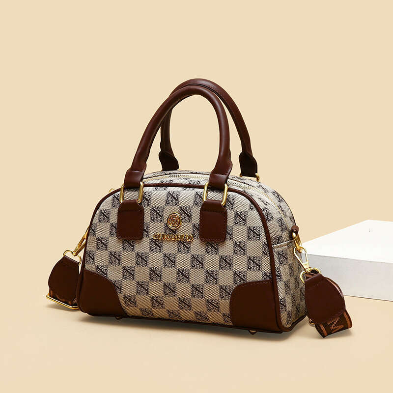 Luxury Boston Bag Small Shell Bags 2025 New Designer Handbag for Women Large Capacity Versatile Shoulder Crossbody Bag