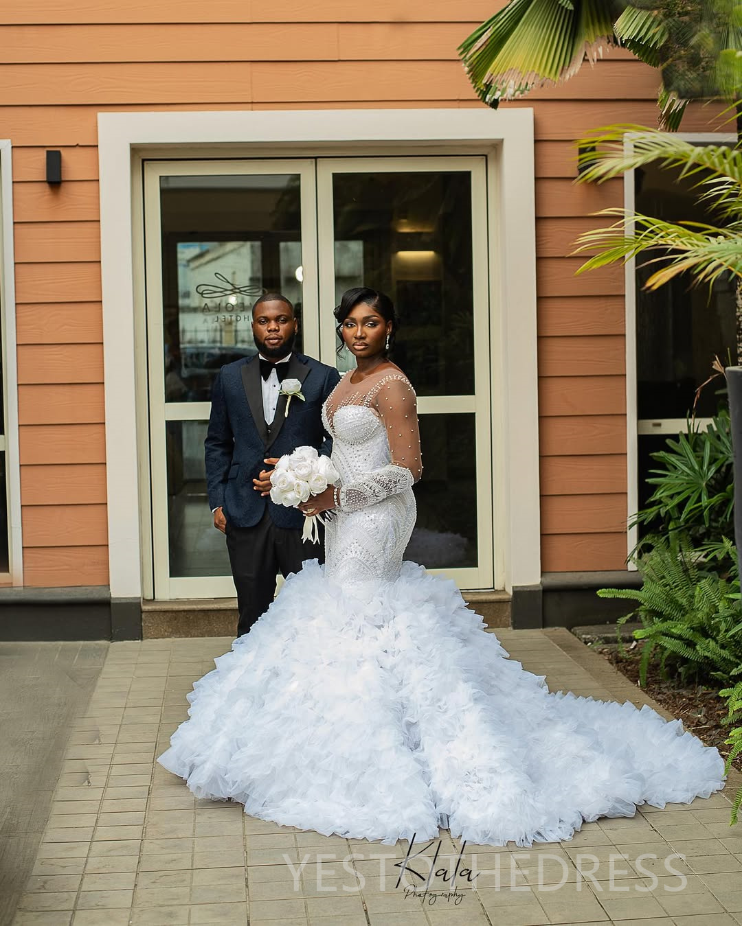 2025 Plus Size Wedding Dress Bridal Gowns For Bride Mermaid Wedding Gowns Sheer Neck Illusion Long Sleeves Pearls Beaded Lace Bridal Dress For African