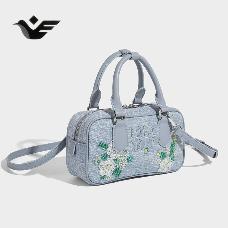 Feiyan Free Shipping New Designer Bag Luxury Shopping Bag Trendy Embroidered Denim Tote Bag For Women New Handbag Fashionable High-end Shoulder Crossb