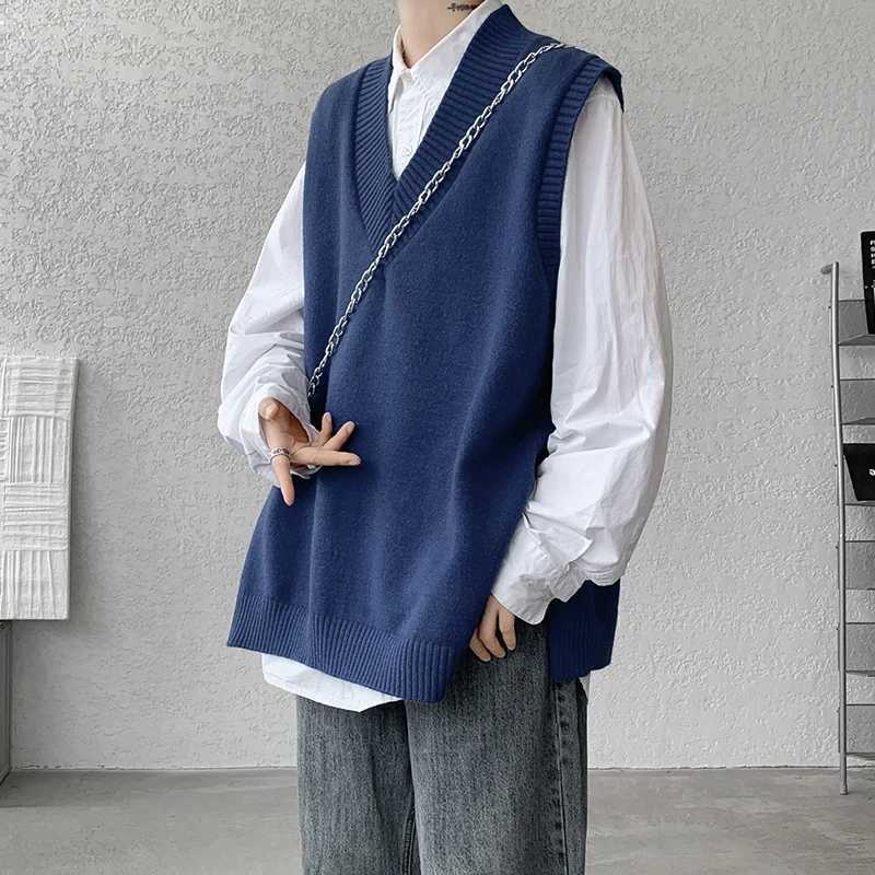 Winter Sweater Vest Men Warm Fashion Casual Vneck Knitted Pullover Men Korean Loose Sleeveless Sweater Mens Jumper ClothesXJ250904