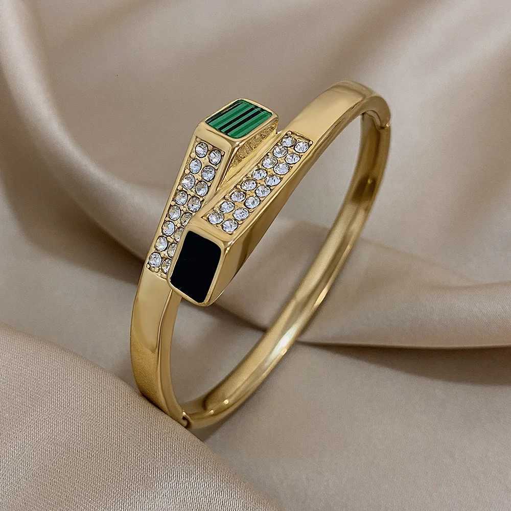 Vintage Cross Stainless Steel Bracelets for Women Gold Silver Color Enamel Rhinestone Smooth Cuff Bangle Waterproof Jewelry Y250904