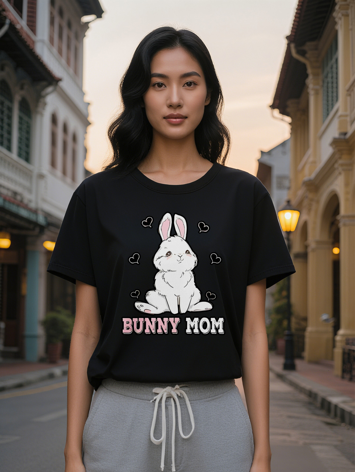 Large XL Women's Casual Versatile Round Neck T-Shirt with Rabbit Heart Print Design, a Great Gift for Women Plus Size