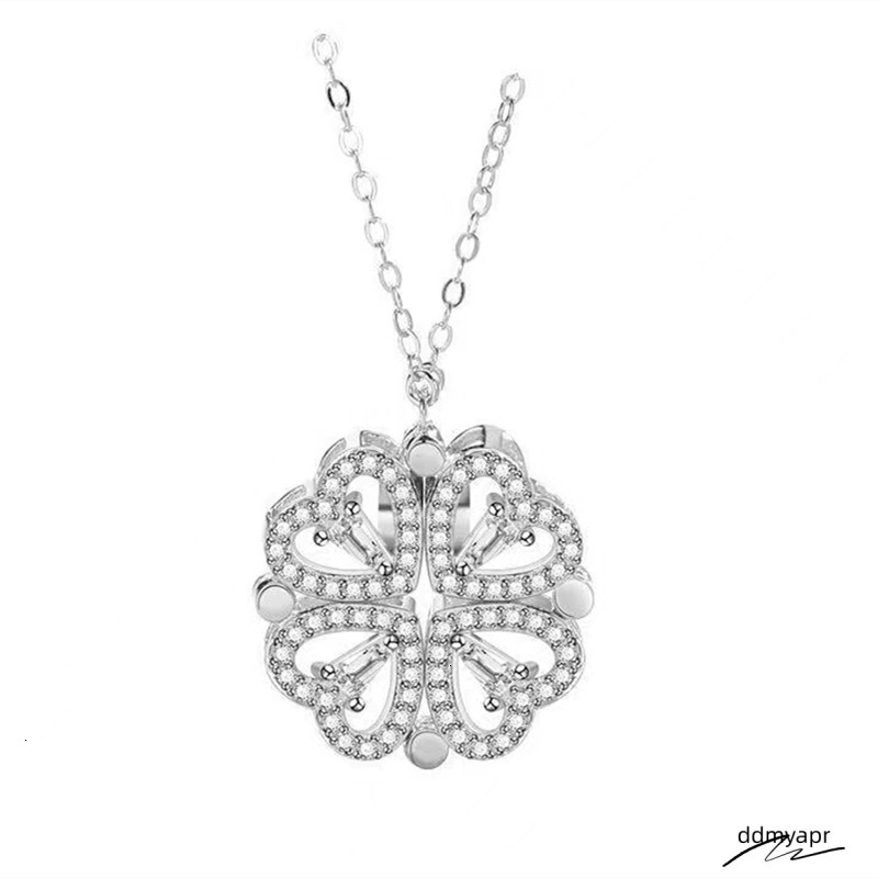 2025 New Designer Heart Necklace, Sexy Lady's Light Casual Beach Lucky Clover Collarbone Chain Outdoor Ddmyday Jewelry Necklace Ddmyday