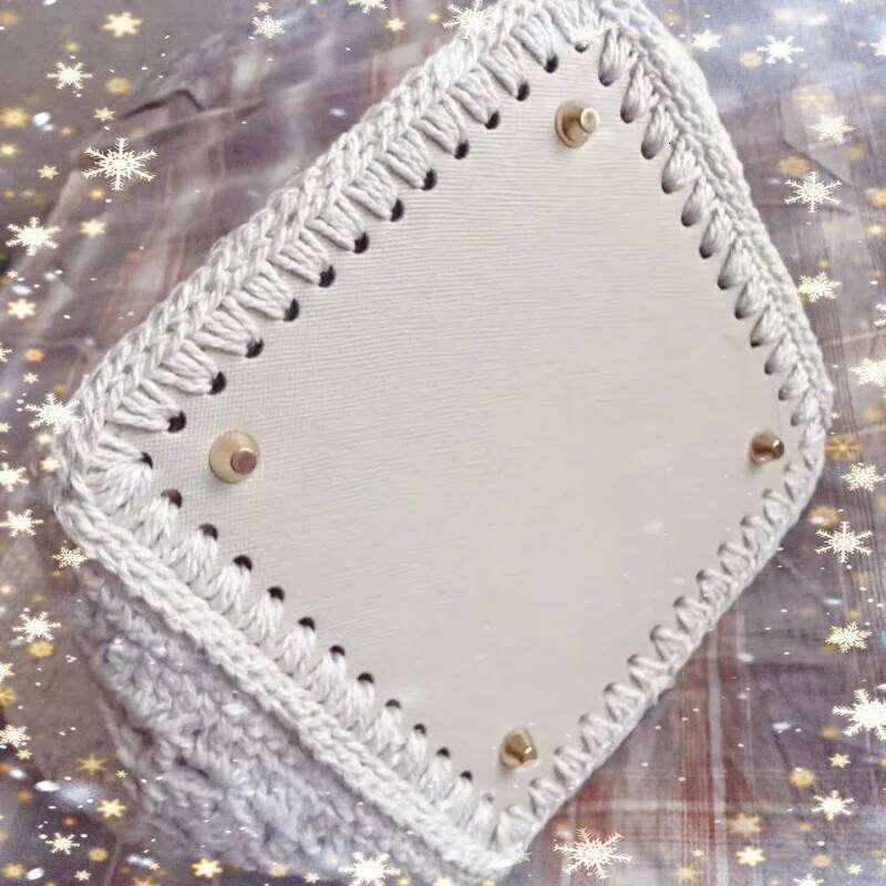 Handmade crochet hollow flower solid color elegant handbag, mobile phone bag with inner lining magnetic buckle closure