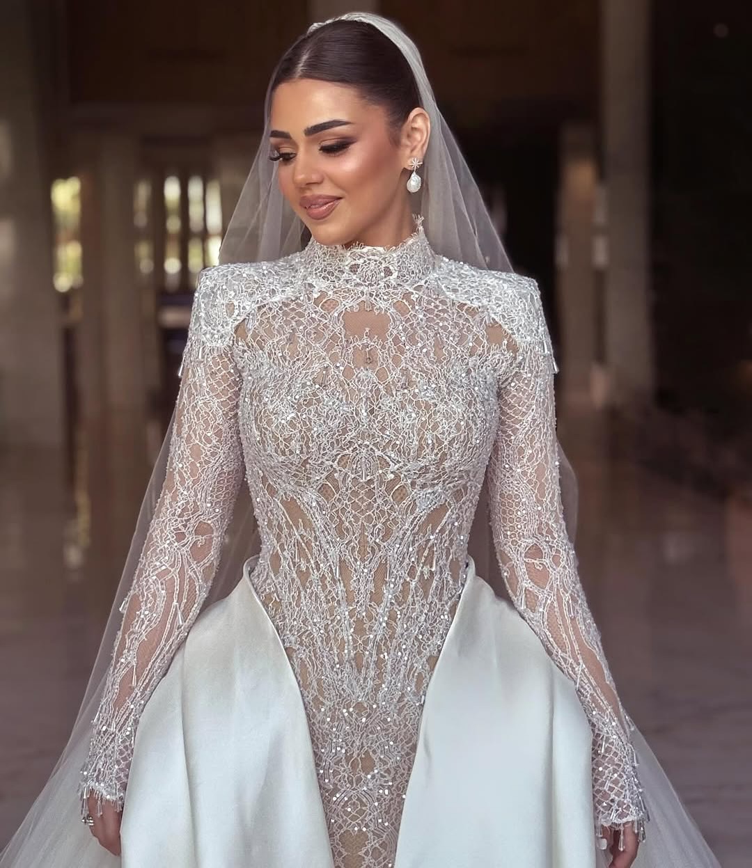 Sexy A Line Women Wedding Dress Sequins Beaded Bridal Gowns High Collar Long Sleeves Detachable Train Dress Custom Made vestidos de novia
